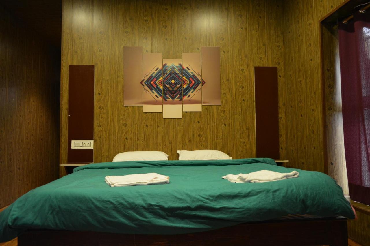 Utopia Hostels Dharamkot Mcleodganj Dharamshala Exteriör bild