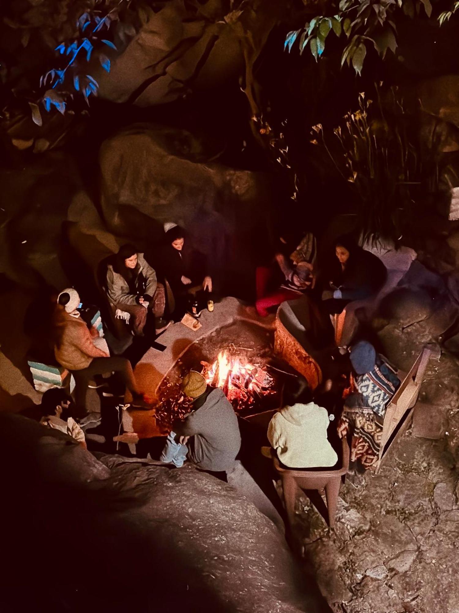 Utopia Hostels Dharamkot Mcleodganj Dharamshala Exteriör bild