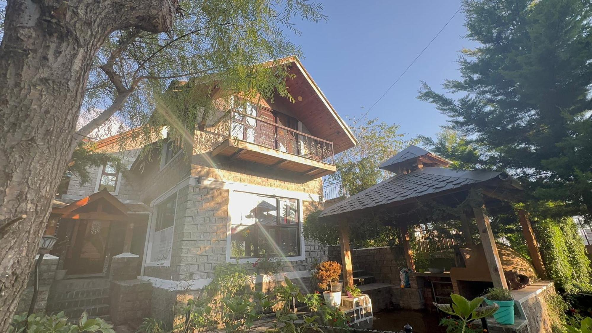 Utopia Hostels Dharamkot Mcleodganj Dharamshala Exteriör bild