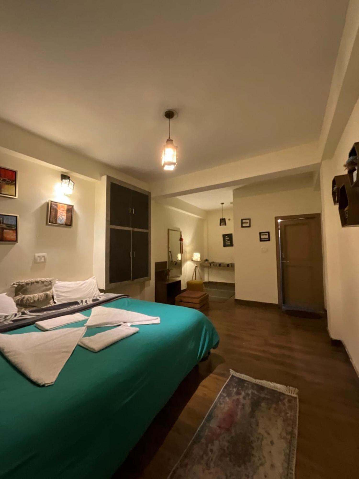 Utopia Hostels Dharamkot Mcleodganj Dharamshala Exteriör bild
