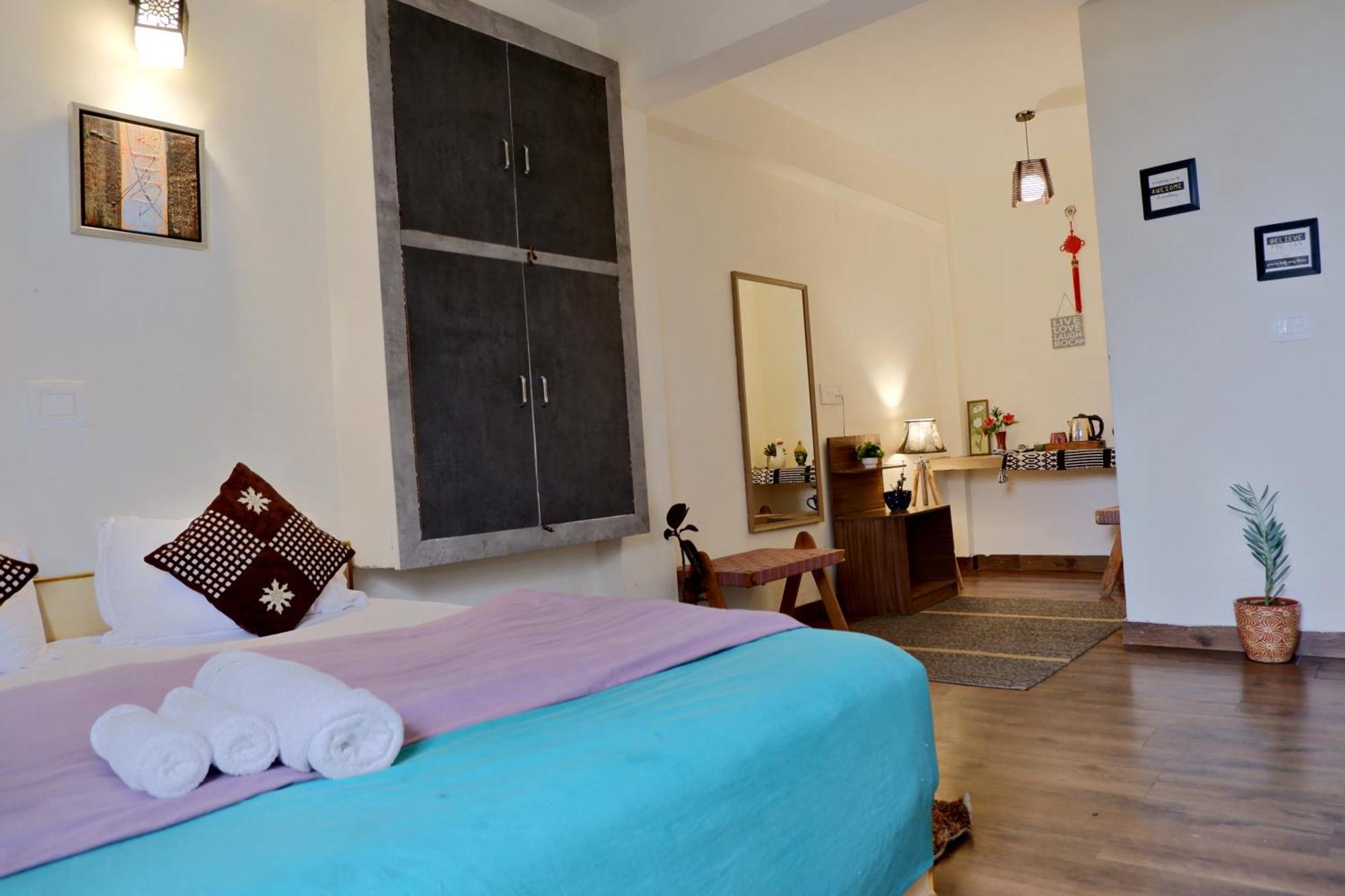 Utopia Hostels Dharamkot Mcleodganj Dharamshala Exteriör bild