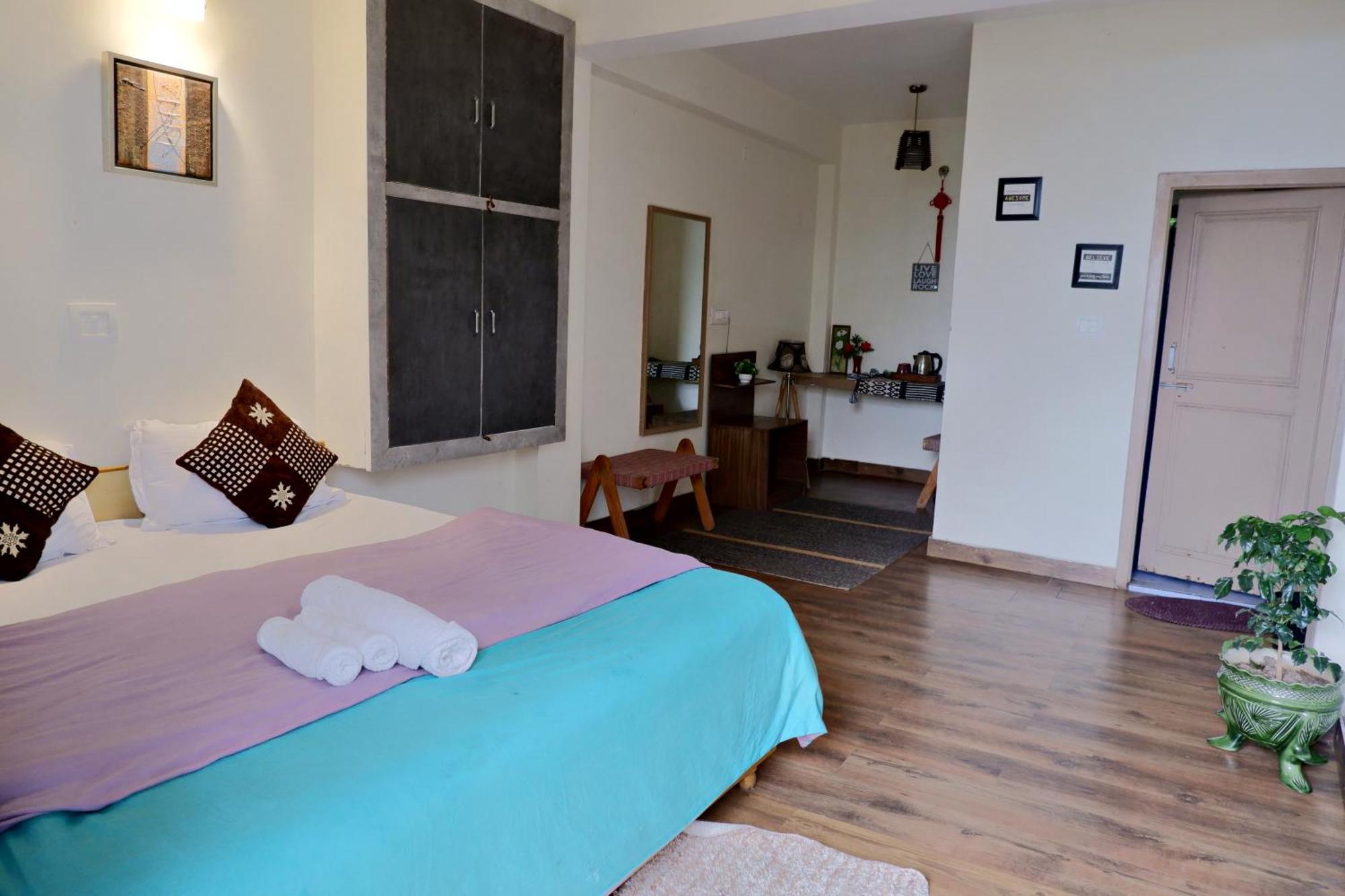 Utopia Hostels Dharamkot Mcleodganj Dharamshala Exteriör bild