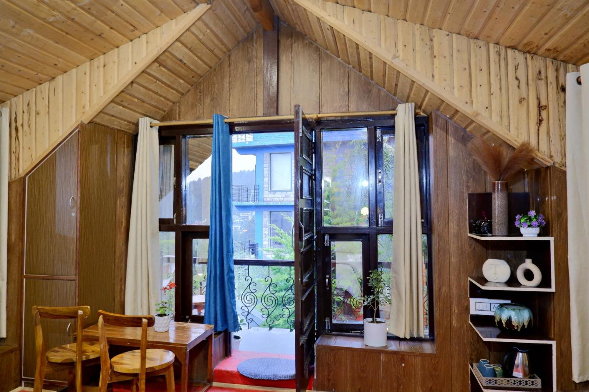 Utopia Hostels Dharamkot Mcleodganj Dharamshala Exteriör bild