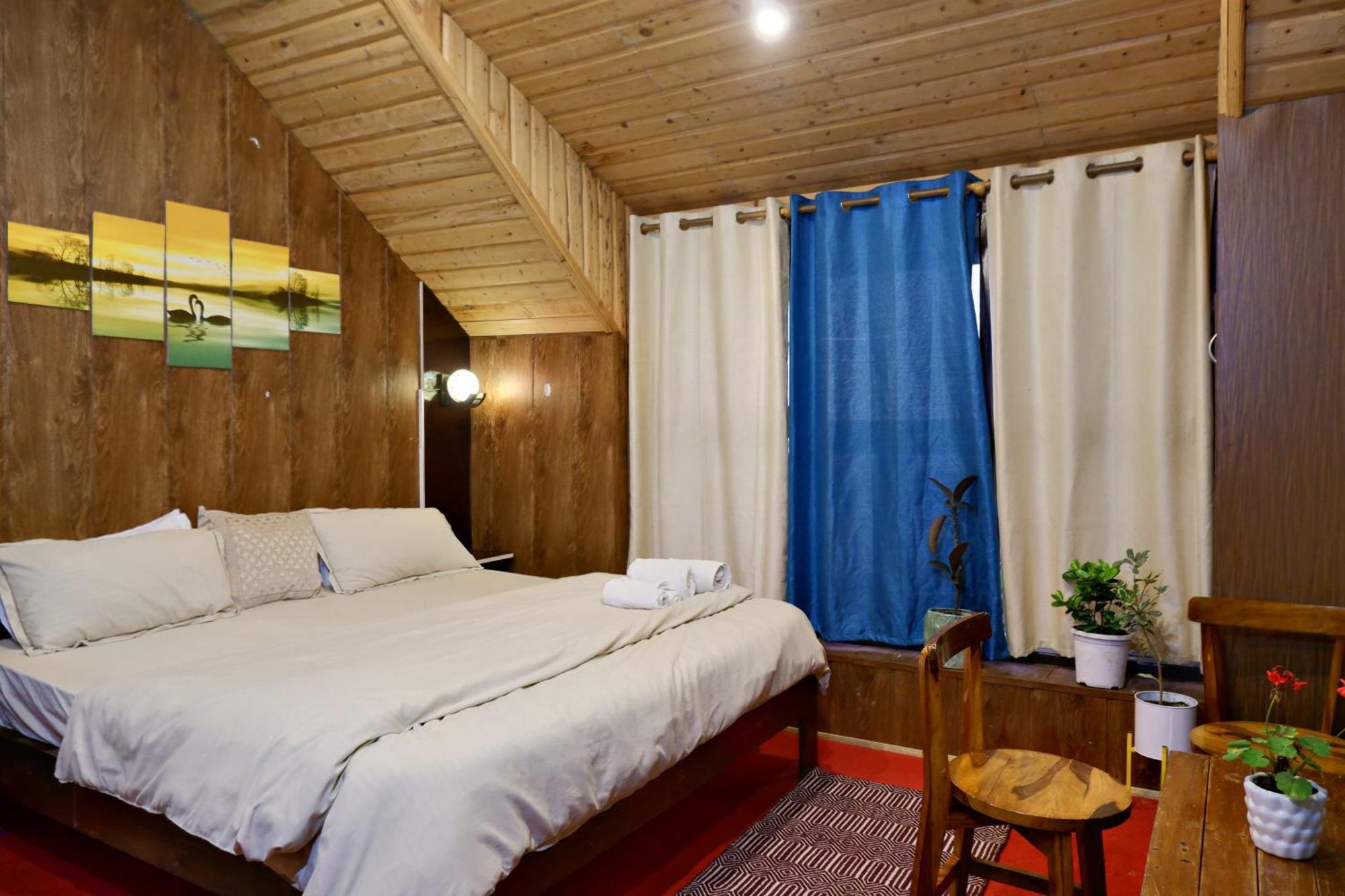 Utopia Hostels Dharamkot Mcleodganj Dharamshala Exteriör bild