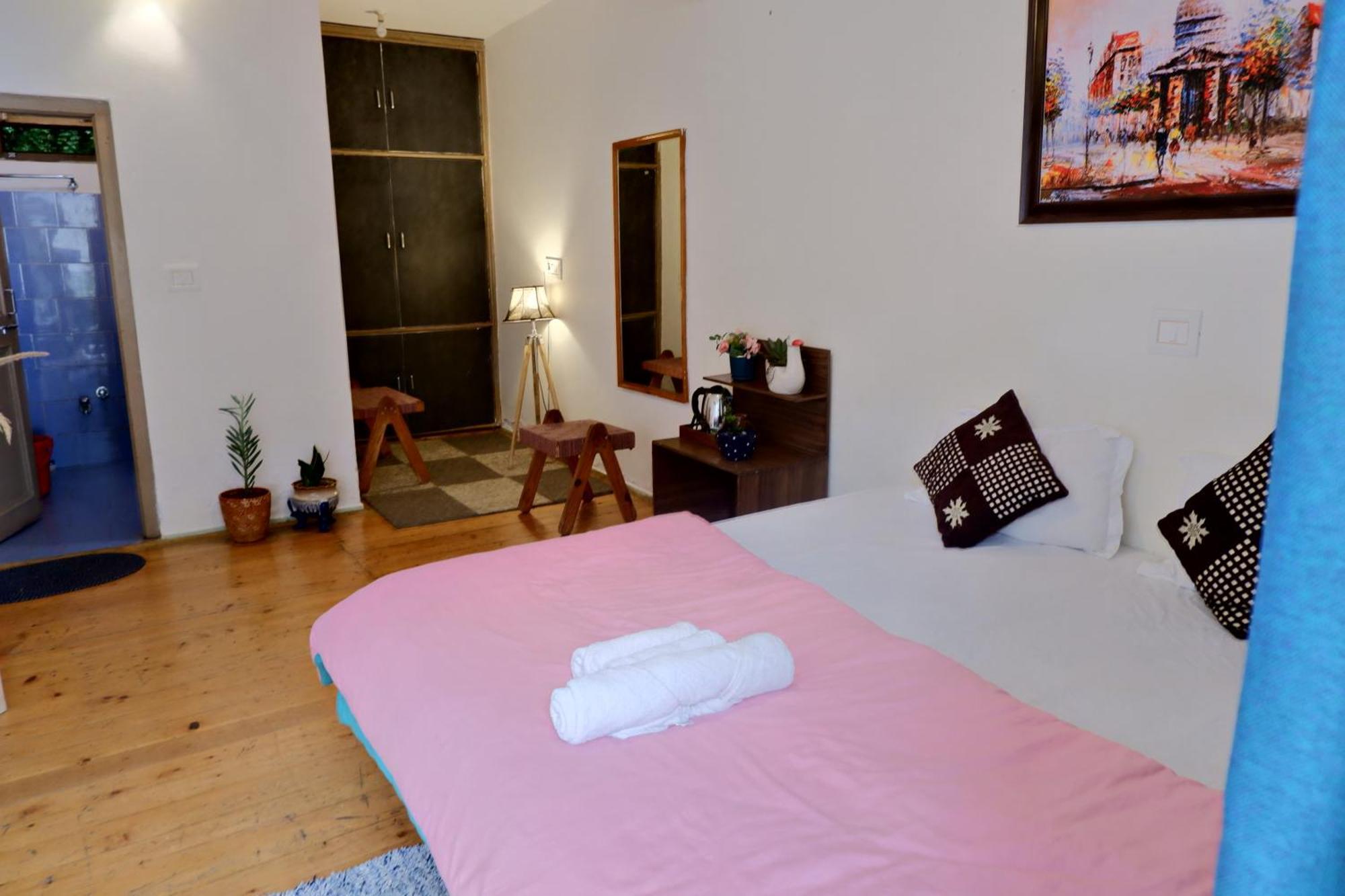 Utopia Hostels Dharamkot Mcleodganj Dharamshala Exteriör bild